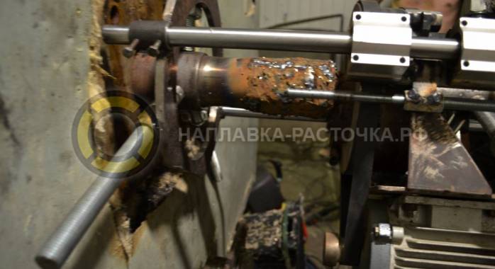 Монтаж станка и наплавка вала | Компания Weldbore © 2018